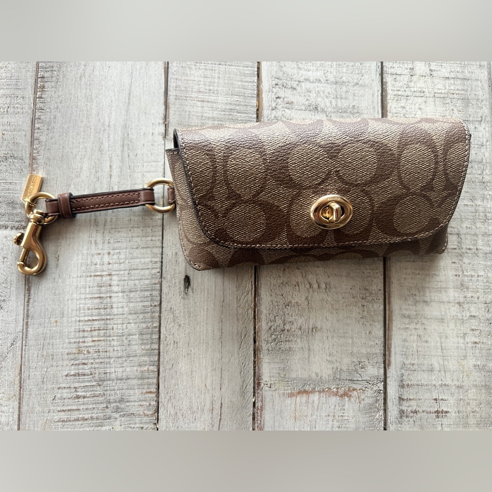 Coach Signature Sunglasses Case